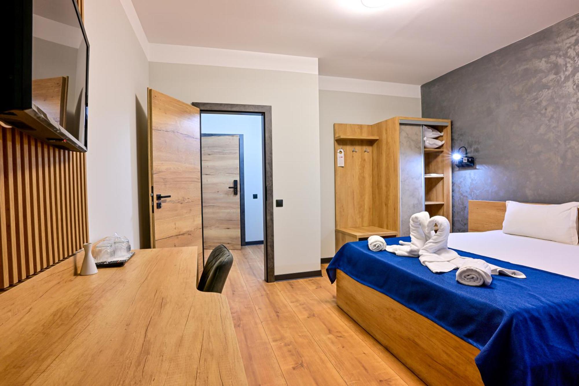 Hotel Class Hermannstadt Ngoại thất bức ảnh