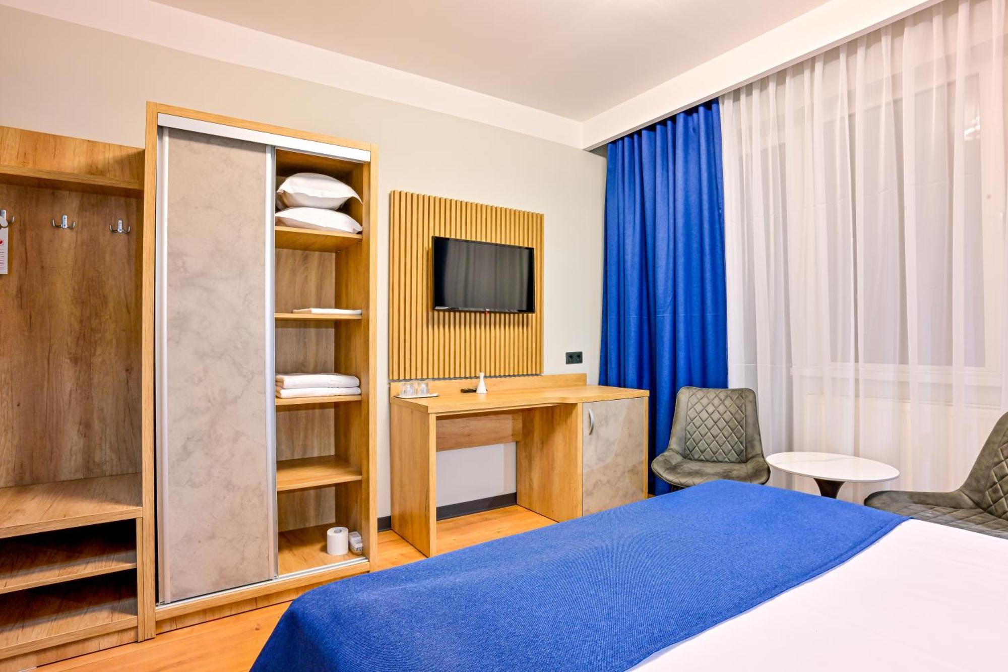 Hotel Class Hermannstadt Ngoại thất bức ảnh