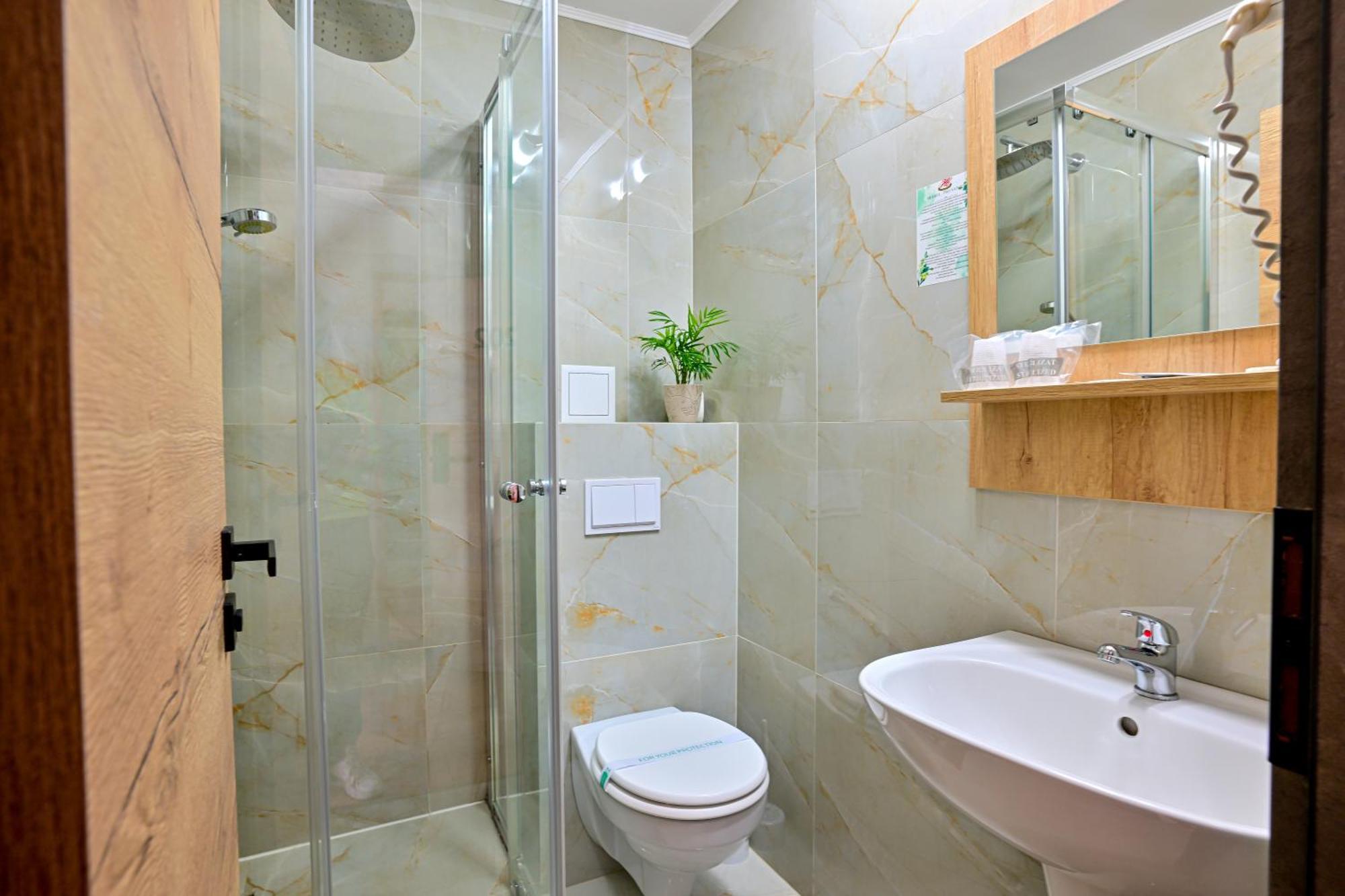 Hotel Class Hermannstadt Ngoại thất bức ảnh